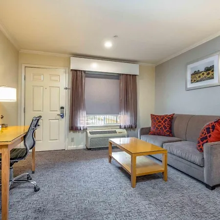 Best Western Plus Dixon Davis Hotel Exterior photo
