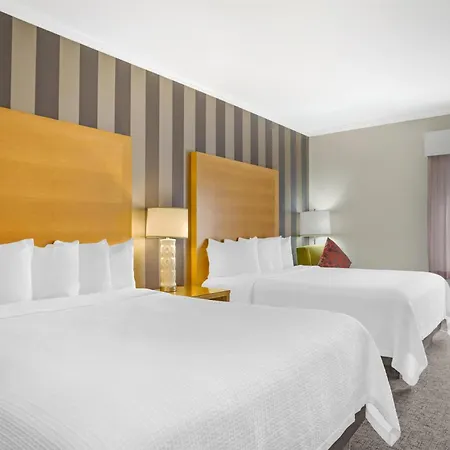 Best Western Plus Dixon Davis Exterior photo