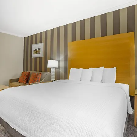 Best Western Plus Dixon Davis Exterior photo