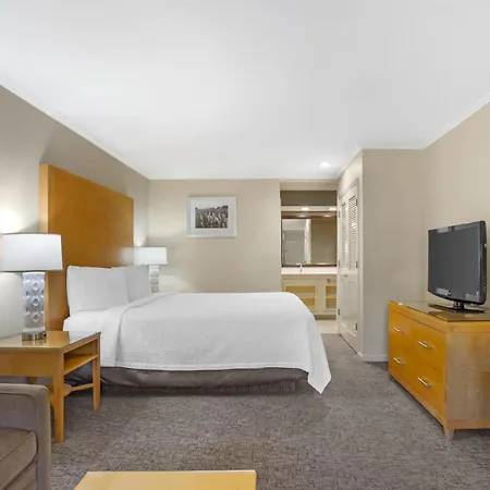 Best Western Plus Dixon Davis Exterior photo