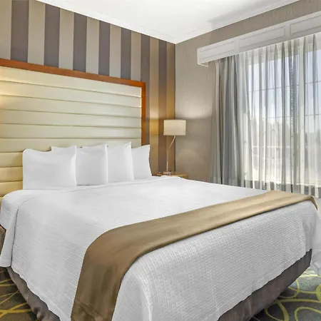 Best Western Plus Dixon Davis Exterior photo