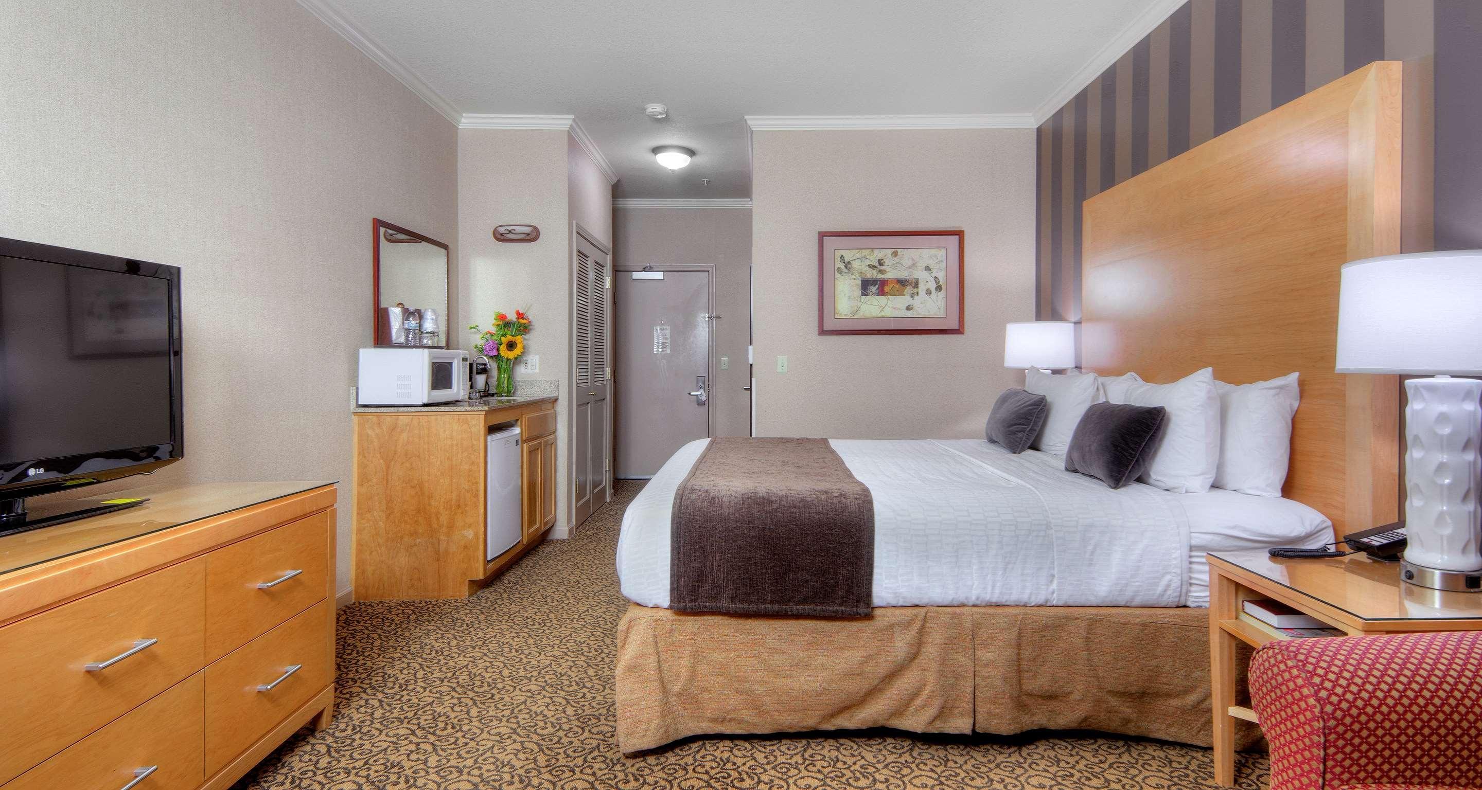 Western Davis Hotel 3*