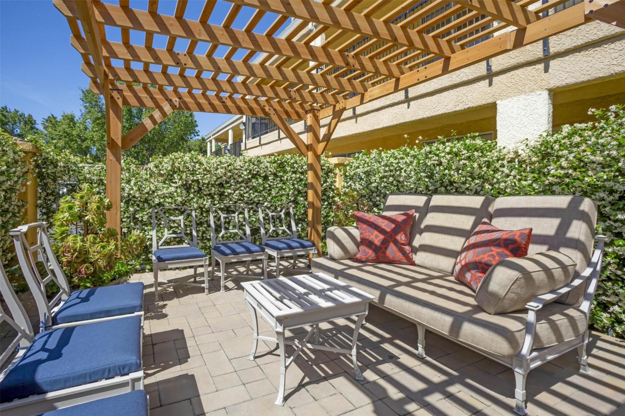Hotel Western Davis Dixon